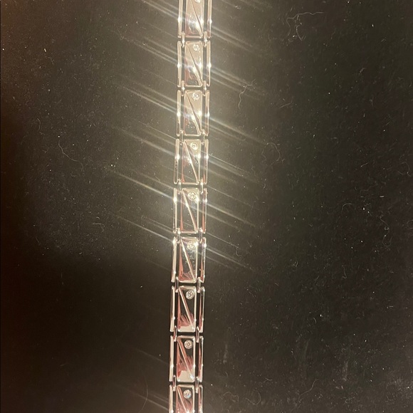 Stainless Steel Mens Crystal Accent link Bracelet 9 inch Length - Picture 3 of 3